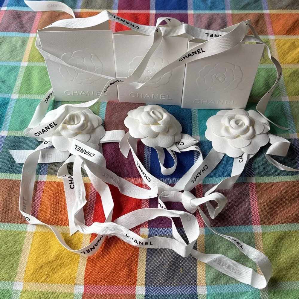 🌹Chanel White Camellia Flower with Ribbon Set🌹